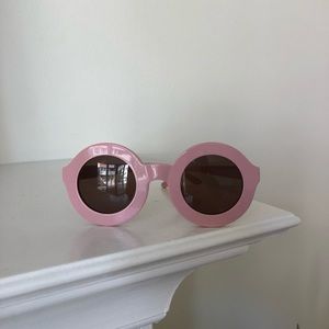 WILDFOX TWIGGY SUNGLASSES